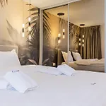 Luxury Collection - Premium Apartment